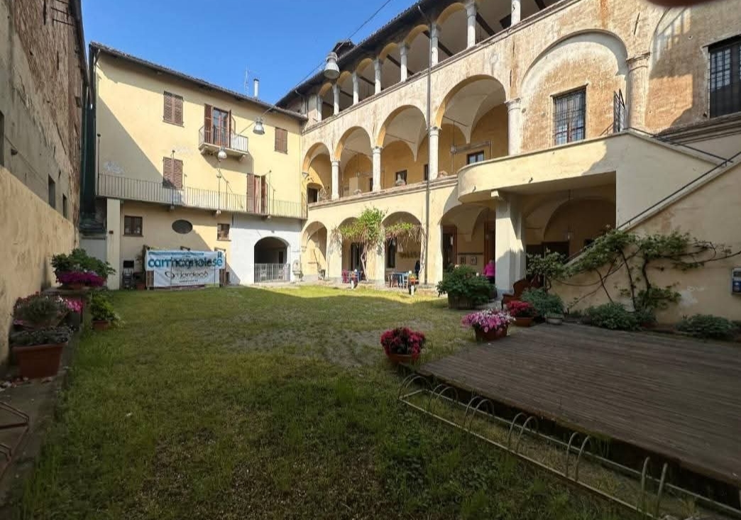 UNA GIORNATA PER I BAMBINI E LA PREVENZIONE DENTALE ALLA LOCANDA CASA CAVASSA CON LO STUDIO ROSCA GALLARATO E IL SALSASIO 